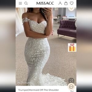 Elegant Ivory Lace Mermaid Wedding Dress